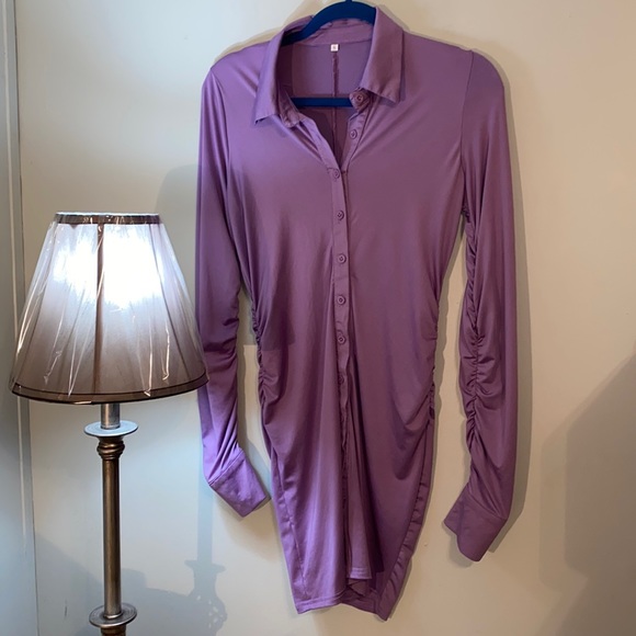 🎉HostPick🎉Woman’s Ruched Dress Purple Small - Picture 3 of 10